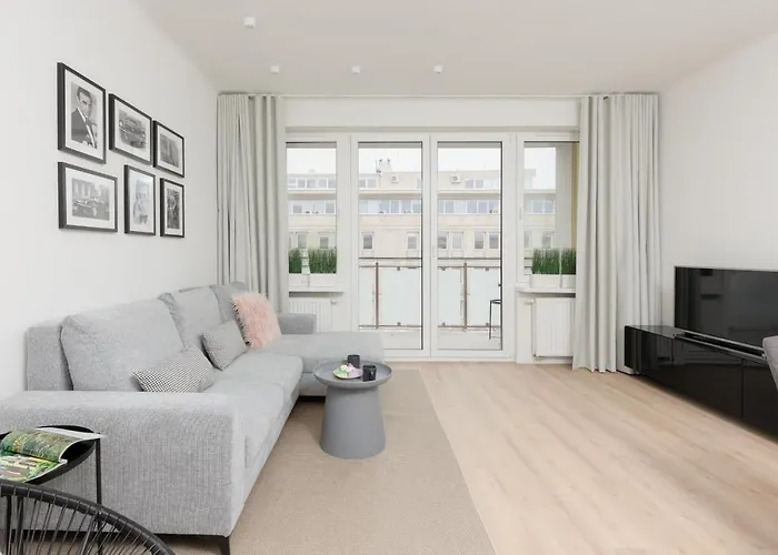 Srodmiescie Modern Apartment Krucza By Renters Prestige
