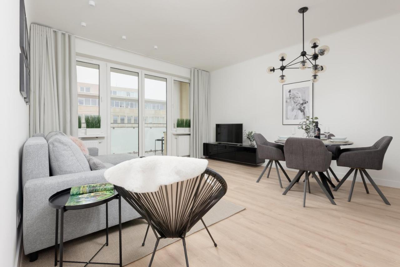 Srodmiescie Modern Krucza By Renters Prestige Warschau